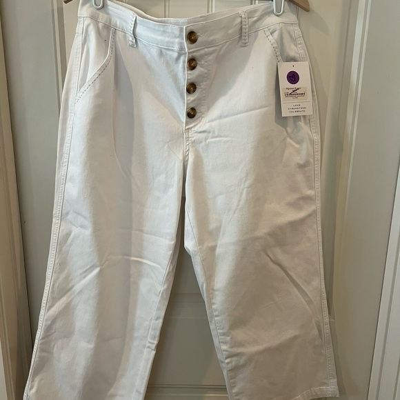 Audrey White Wide-Leg Cropped Jeans - Picture 1 of 3